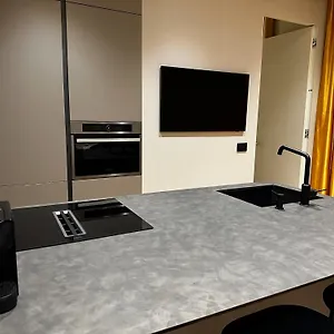 https://mi-home-esclusivo-e-moderno.it-lombardy.com